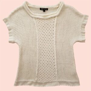 Runway Paris White Pullover Sweater Short Sleeves